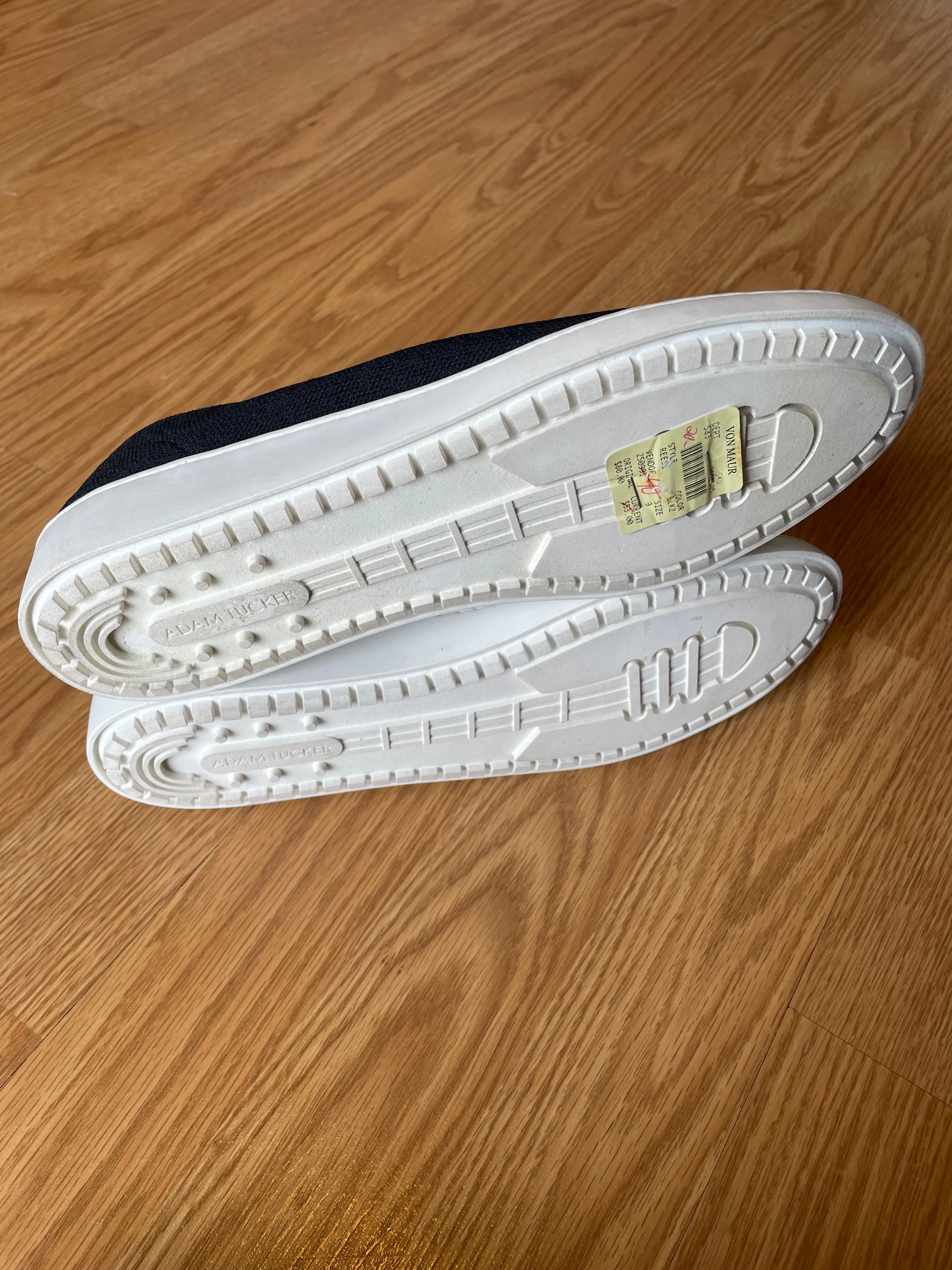 NEW Adam Tucker Reese12 Loafer (9M)